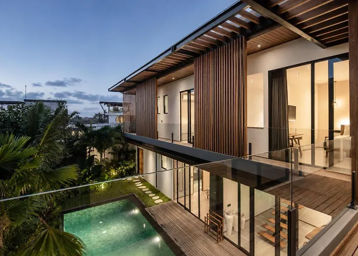 Elegant 5Br Villa Retreat Steps From Canggu Beach *