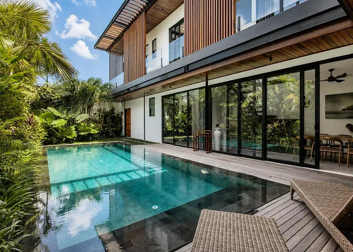 Elegant 5Br Villa Retreat Steps From Canggu Beach Villa Canggu (Bali)