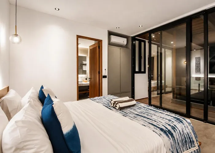 Elegant 5Br Villa Retreat Steps From Canggu Beach Villa