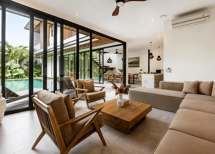 Elegant 5br Retreat Steps From Canggu