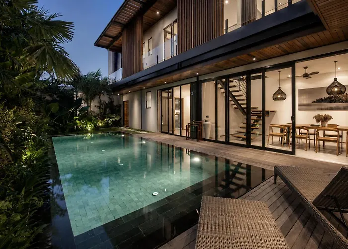 Villa Elegant 5br Retreat Steps From Canggu